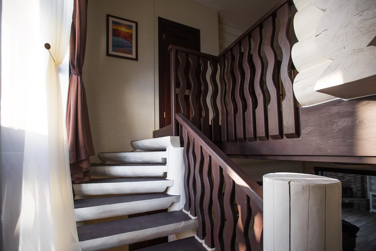 Westhills Cottage Town & Spa Bukovel Esterno foto